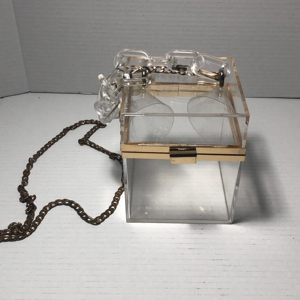 Clear Acrylic Box Clutch/Crossbody Bag Gold chain - Picture 2 of 12